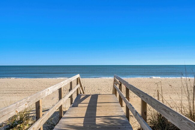 Building Photo - 216 Double Eagle Dr