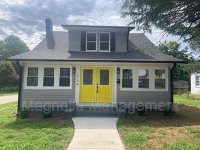 Building Photo - 734 Eaton St