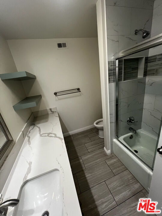 Building Photo - 1337 Avenida de Cortez