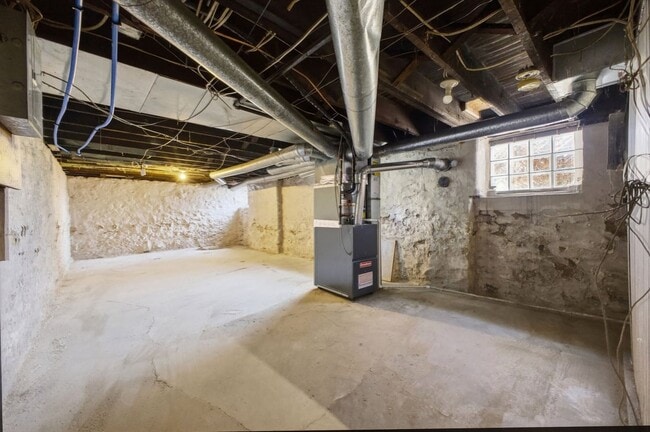 Building Photo - 393 St Clair Ave