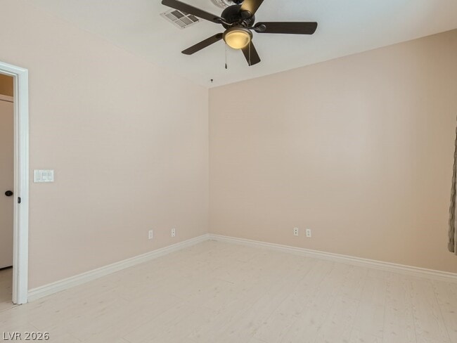 Building Photo - 6905 Squaw Mountain Dr