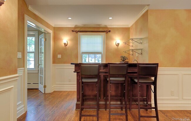 Building Photo - 246 Park Ave