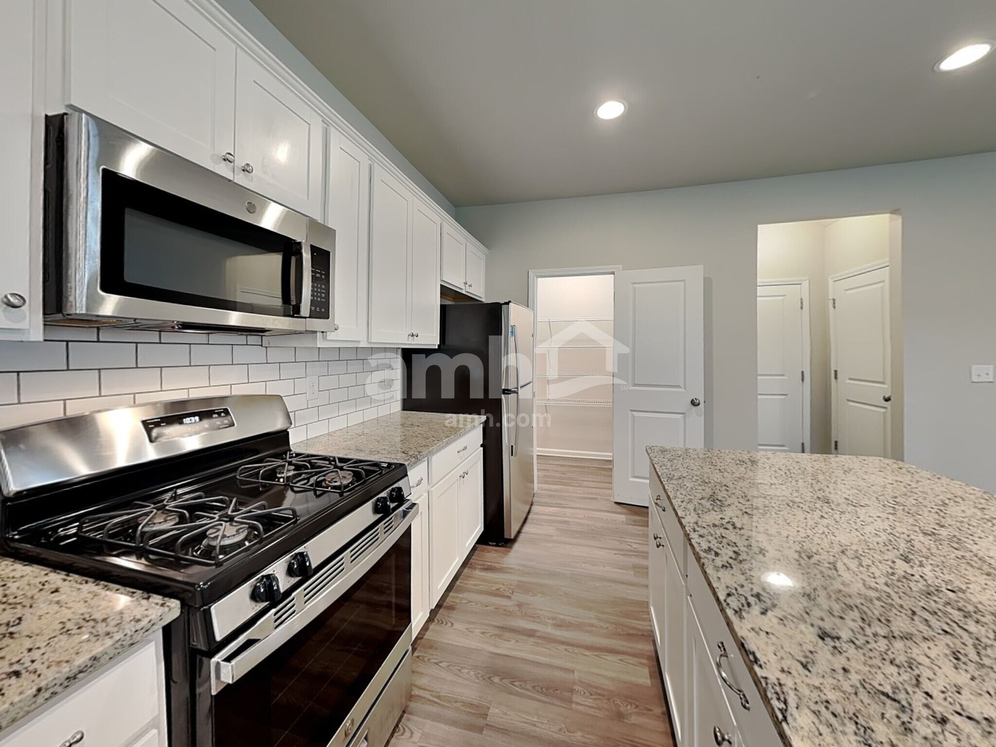 Building Photo - 107 Omega Ct