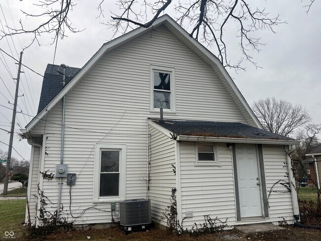 Building Photo - 2974 N Denny St