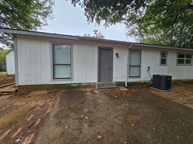 Building Photo - 110 Muleta Dr