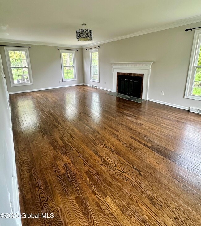 Building Photo - 7 Fenway Ct