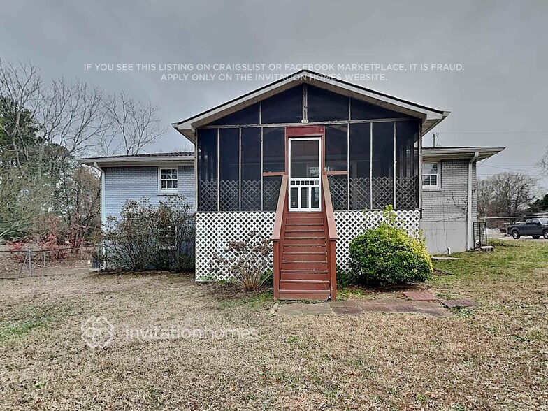 Building Photo - 2280 Sherwood Pl SW