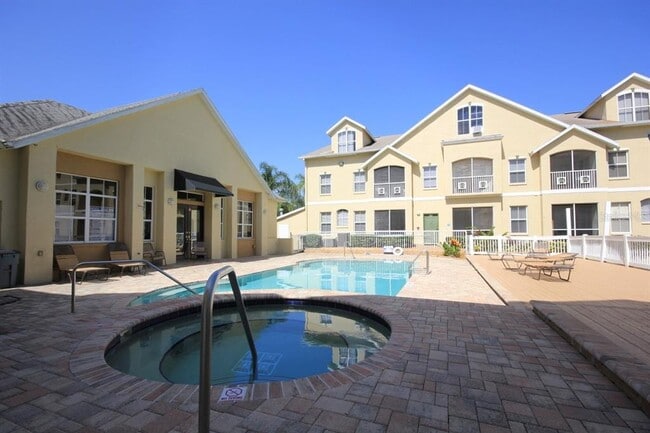 Building Photo - 5016 Sunridge Palms Dr