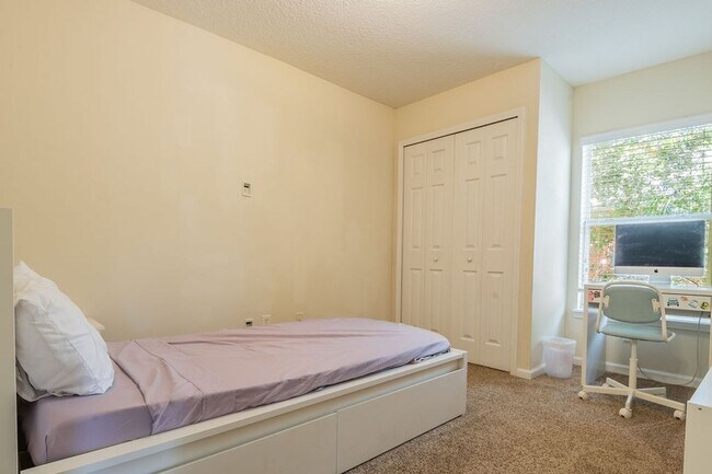 Building Photo - Heron's Landing End Unit Overlooking the Sparkling Community Pool