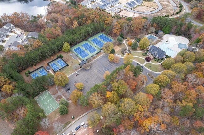 Building Photo - 1066 Winding Br Dr