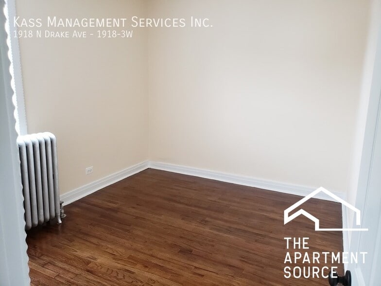 Building Photo - 1918 N Drake Ave