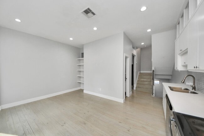 Building Photo - 1708 Winter St