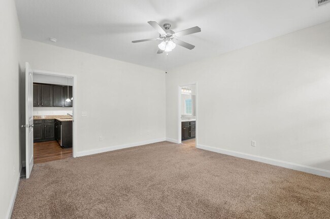 Building Photo - 108 Ledbury Cove