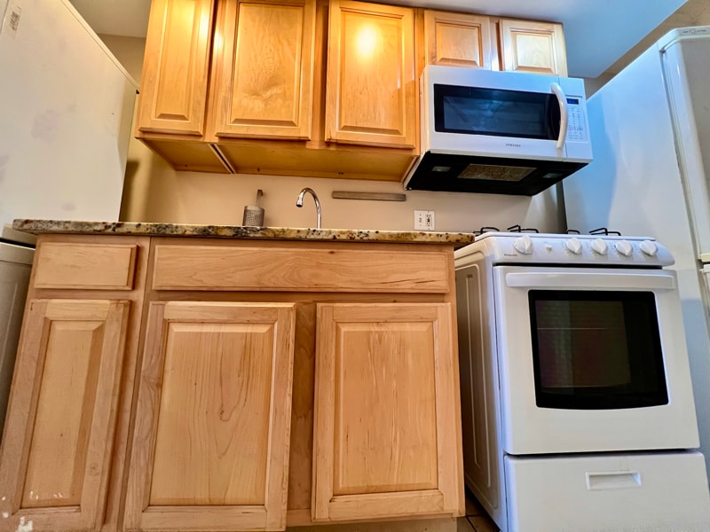 Building Photo - 1730 Lang Pl NE