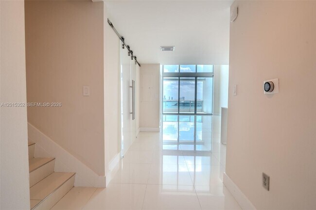 Building Photo - 900 Biscayne Blvd