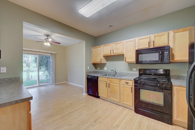 Building Photo - 880 Countryfield Ln