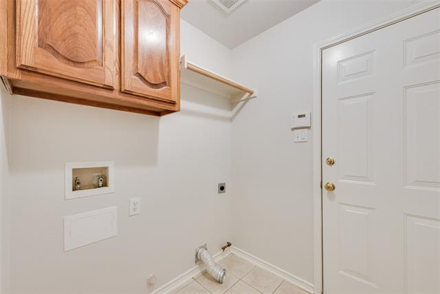 Building Photo - 2760 Beacon Hill Dr