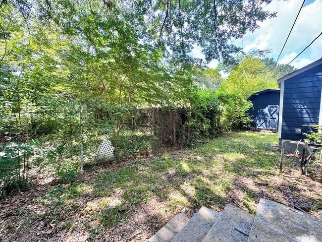 Building Photo - 1711 Coleen Rd