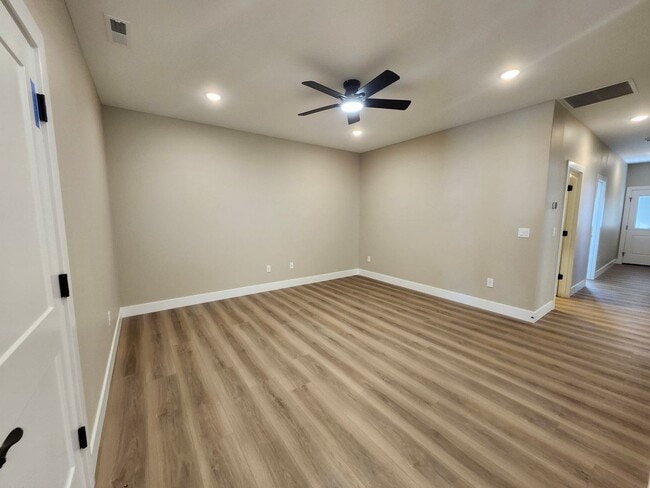 Building Photo - Gorgeous NEW CONSTRUCTION! w/Smart Home Te...