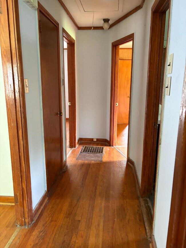Building Photo - 4925 Ter R