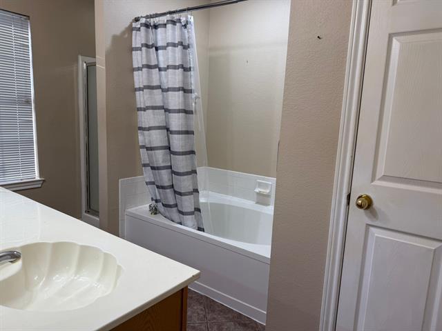Building Photo - 2902 Hollis Dr