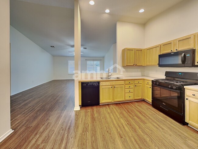 Building Photo - 9468 W Trestlewood Dr