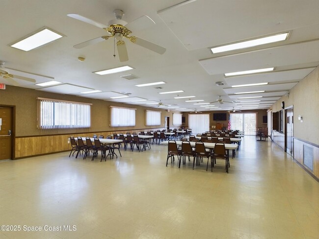 Building Photo - 7660 Kyak Ct
