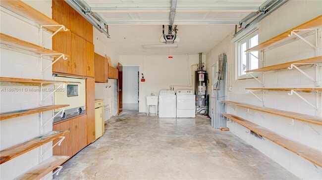 Building Photo - 8942 SW 16th St