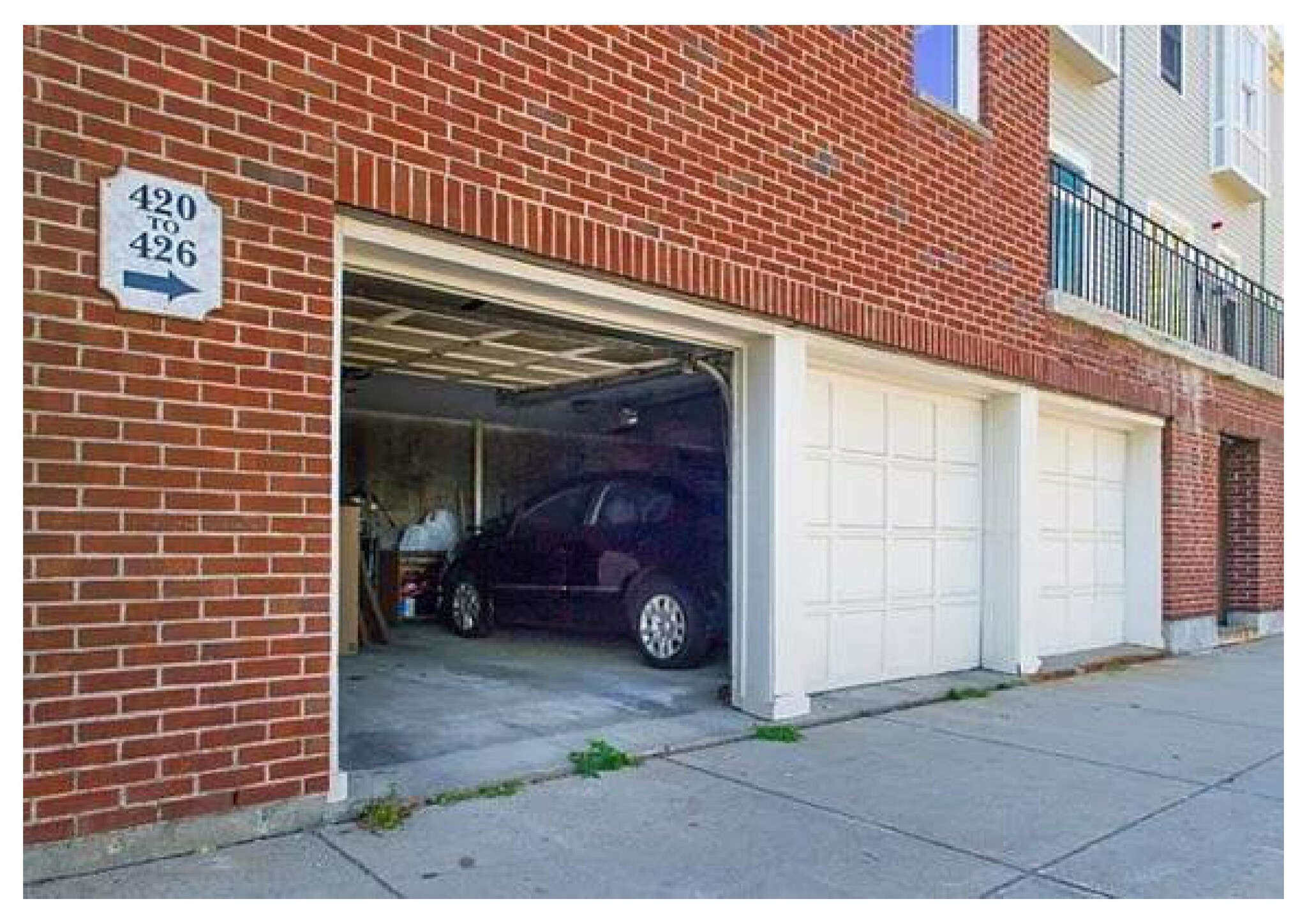 Building Photo - 416 Medford St