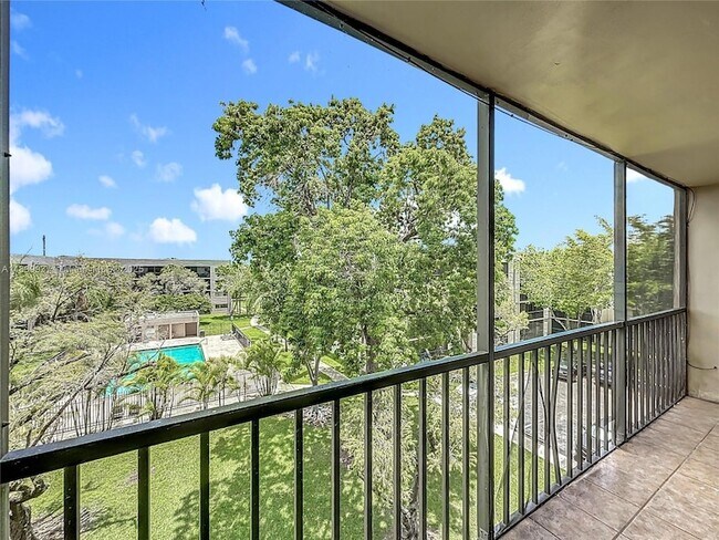 Building Photo - 8420 SW 133rd Avenue Rd