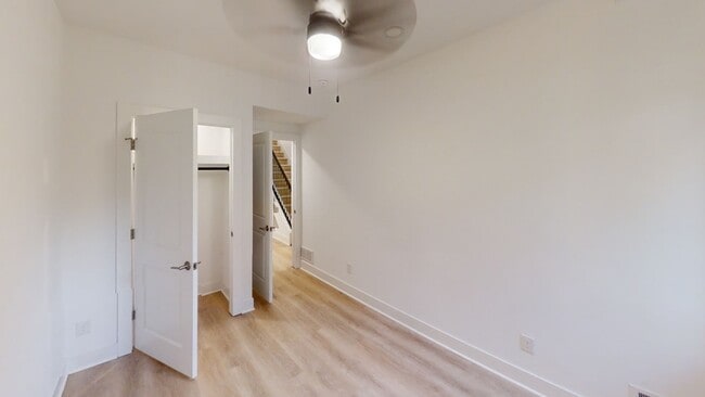 Building Photo - 331 E Ann St