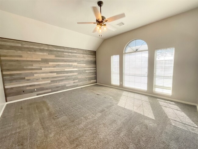 Building Photo - 9509 Dry Springs Dr