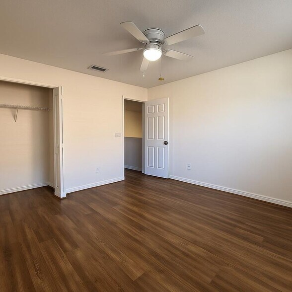 Building Photo - 1397 Holly Glen Run