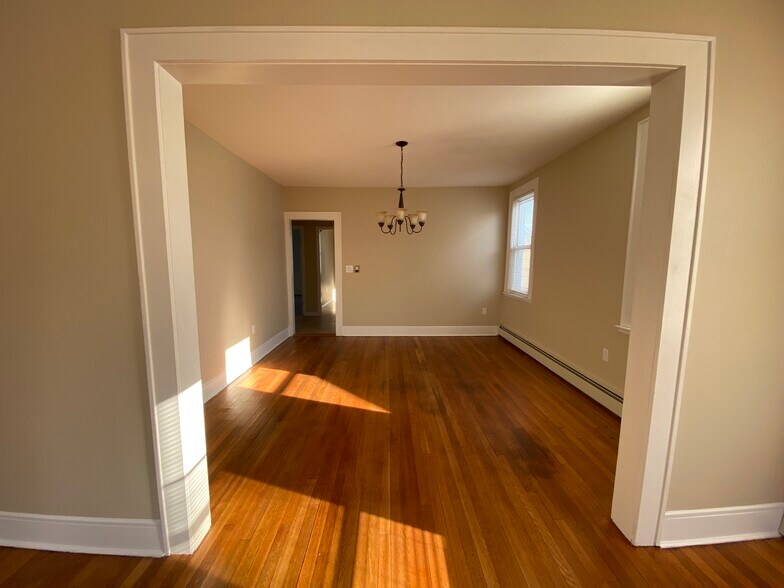Building Photo - 1445 Concord Pl
