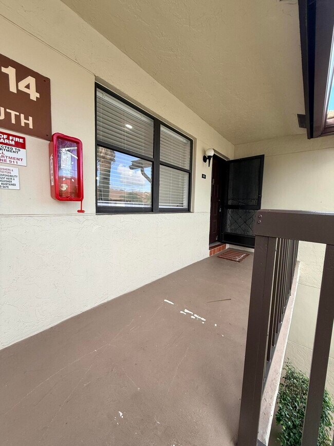 Building Photo - 7714 Tahiti Ln