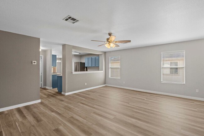 Building Photo - 164 Pearl Lake Dr
