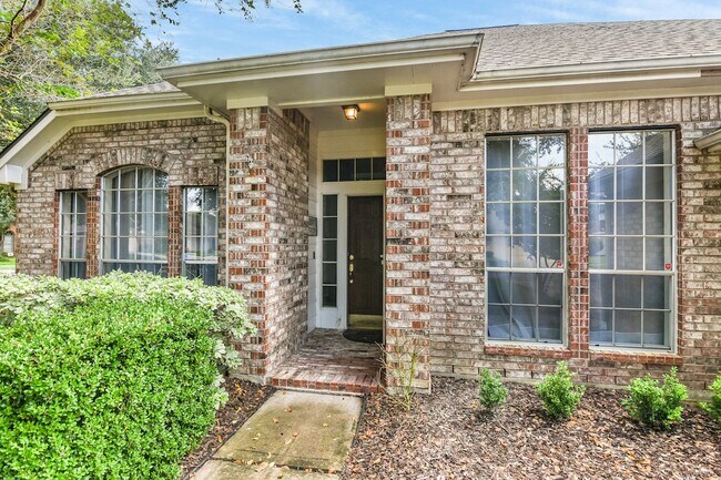 Building Photo - 317 Vantage Pointe Cir
