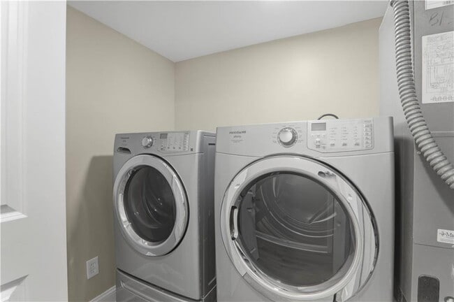 Building Photo - 49 Ivy Gates NE