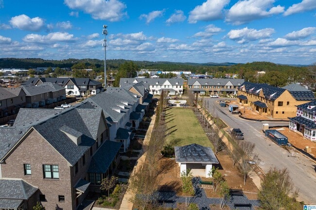 Building Photo - 1195 Windsor Sq