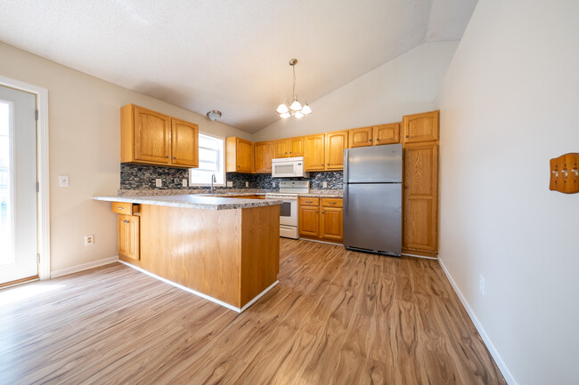 Building Photo - 15649 Crestone Path