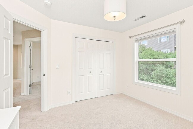 Building Photo - 11887 SW Aspen Ridge Dr