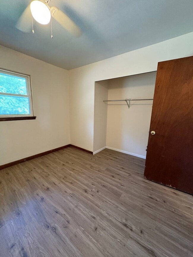 Building Photo - 731 7th Ave NE