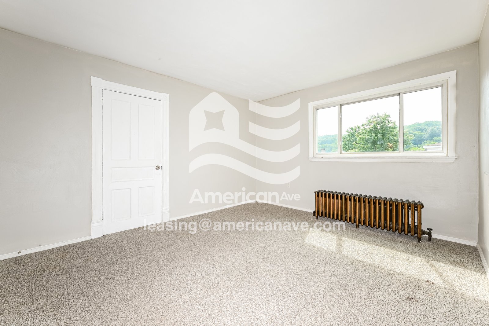 Building Photo - 1605 Mobile Ave