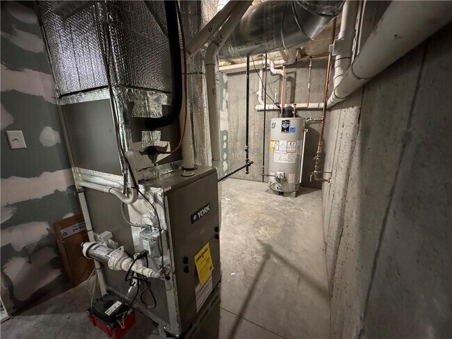 Building Photo - 25 Franklin Rd