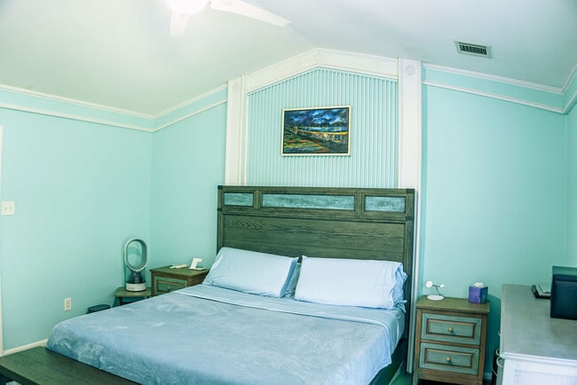 Building Photo - 21682 Kings Crossing Terrace