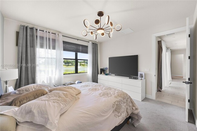 Building Photo - 4549 Pinehurst Trl W