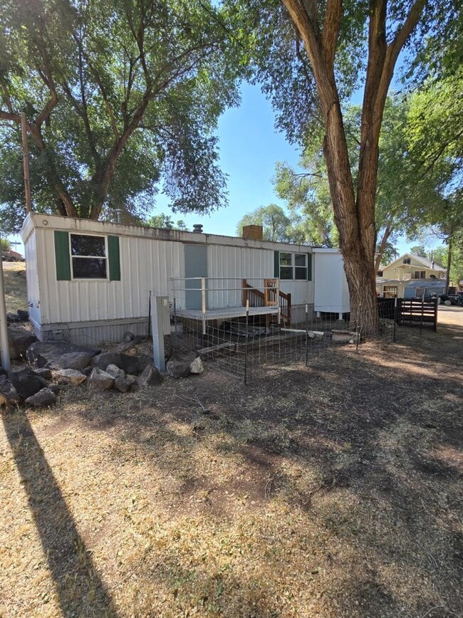 Building Photo - 13131 Creek Side Rd