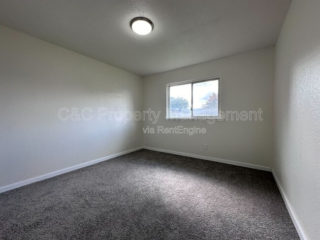 Building Photo - 8709 Sangria Way