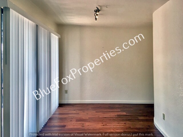 Building Photo - 234 E Pastime Rd