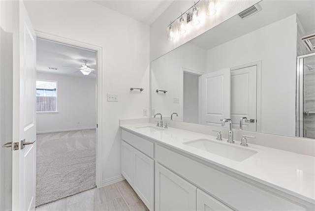 Building Photo - 1732 Everglades Dr